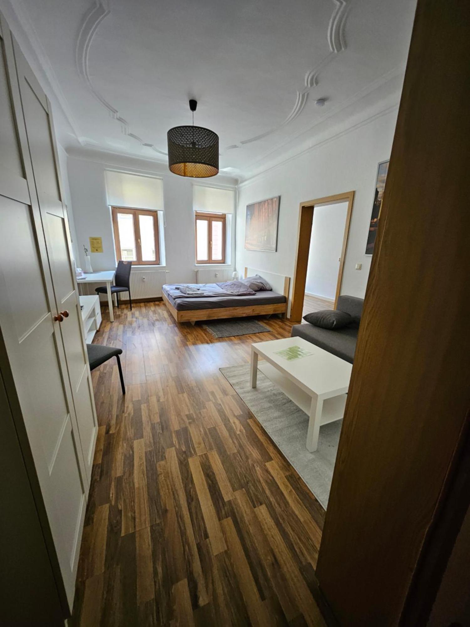 Ferienwohnung Apartment In Zittauer Stadtzentrum Innenstadt Innenring Top Lage - Wohnen Auf Zeit In Zittau - 1 Raum Wohnung エクステリア 写真